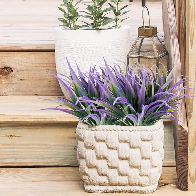 16Pcs Artificial Grass Fake Plants 17.3in Outdoor Plants UV Resistant Faux Greenery Stems Fake Grass for Home Window Garden Office Patio Pathway Front Porch Halloween Décor Green & Purple Phliofd