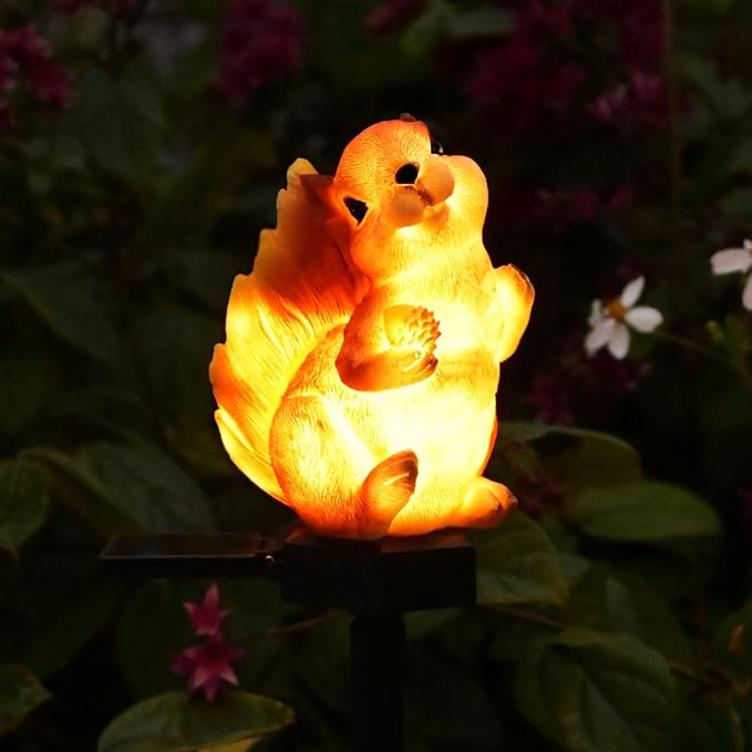 Squirrel Garden Decor Solar Lights Outdoor Decoration Pathway Stakes Decorative Statue Patio Yard Lawn Porch Cute Animal Figurines Resin Ornaments Waterproof Housewarming Gift Juliahestia