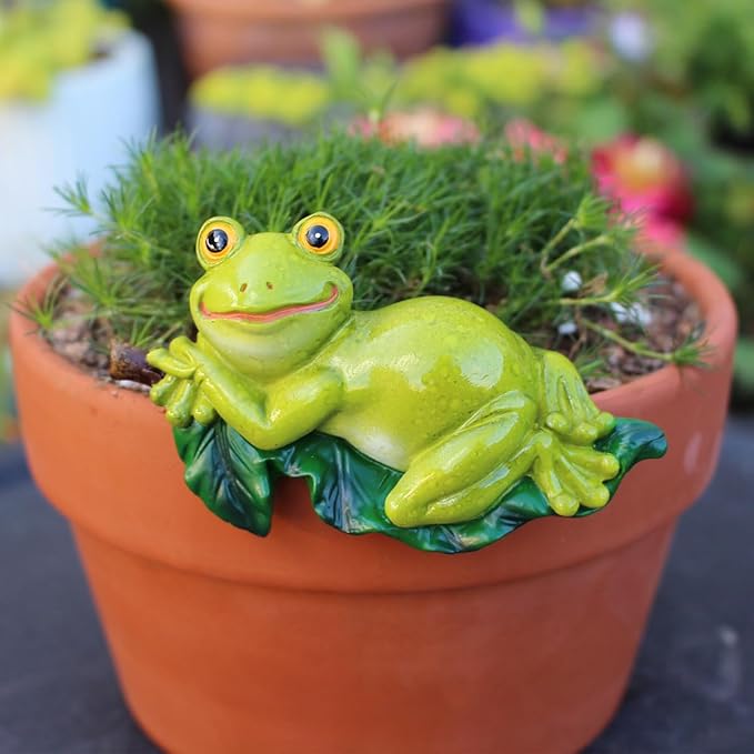 Set of 2 Funny Frog Statues Outdoor Flower Pot Hugger, Resin Hanging Frog Figurines Cute Climbing Animals Sculpture Plant Pot Decorations for Home Garden Patio Lawn Yard Ornaments (Keep Quiet) JARPSIRY