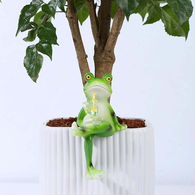 Miniature Frog Figurines Plant Decorations for Pots, Funny Outdoor Garden Decor Women Gifts Frog Statue Planter Hugger for Flower,Lawn,Yard Ornament,2.92"x1.12"x4.94 Suqorinp