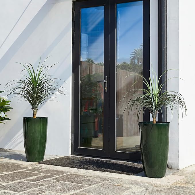 Glitzhome 23.5" H Large Tall Planter for Outdoor Plants,Set of 2 Plastic Tall Planters with Drainage Holes,Round Tapered Faux Ceramic Gradient Green Flower Tree Pots for Porch Patio Indoor Outdoor Glitzhome