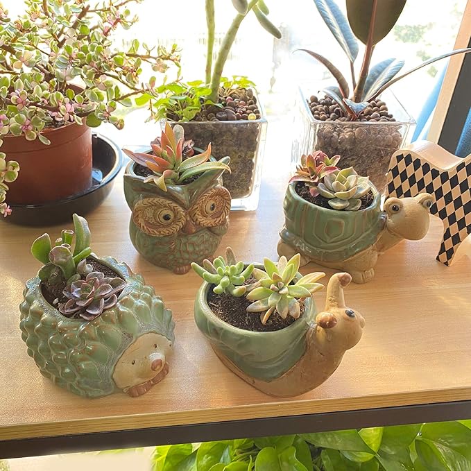Small Ceramic Succulent Pot with Drainage, Animal Succulent Planter, 4.4 Inch Flower Pots, for Flower, Cactus, Mini Succulent Plants, Indoor and Outdoor use, Set of 4 Garden Gift SUNSMIL