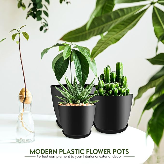 Utopia Home - Plant Pots Indoor with Drainage - 7/6.6/6/5.3/4.8 Inches Flower Pots for Indoor Planter - 5 Pack Plastic Planters - Ideal for Stocking Stuffers or Home Christmas Decorations - Black UTOPIAHOME