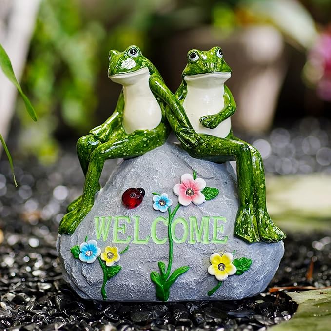 Nacome Solar Garden Outdoor Statues Frog with Succulent and 7 LED Lights - Lawn Decor for Patio, Balcony, Yard Ornament - Chrismtas Gifts for Mom Grandma Nacome