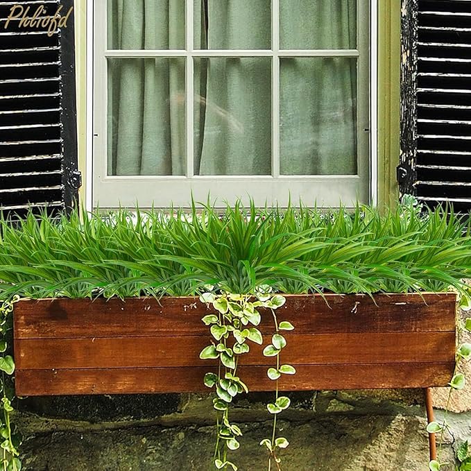 32 Pcs Artificial Grass Fake Plants 17.3in Outdoor Plants UV Resistant Faux Greenery Stems Fake Grass for Home Window Garden Office Patio Pathway Front Porch Halloween Décor Green Phliofd