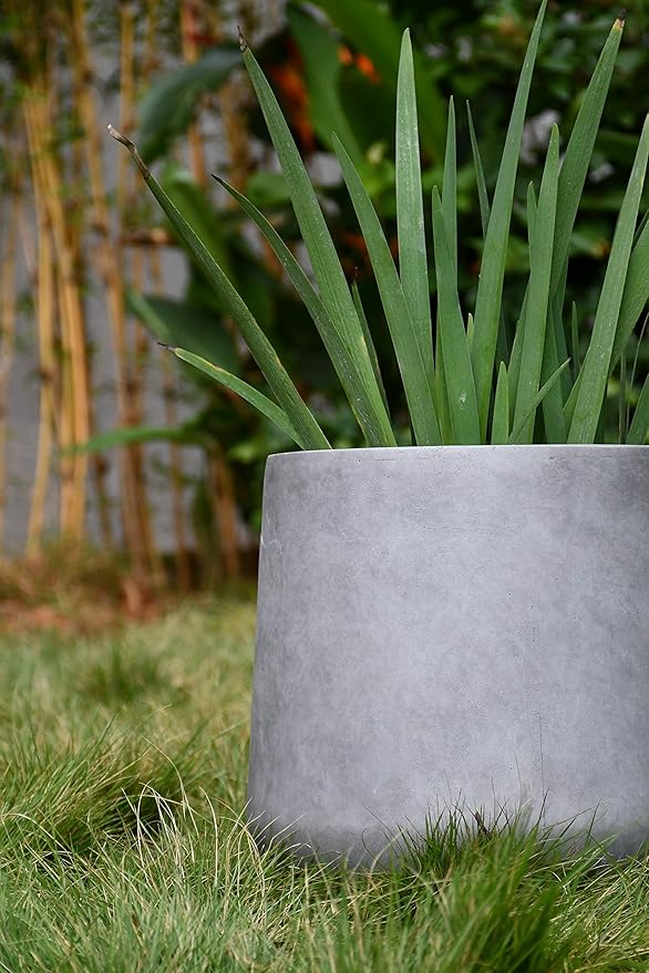 Kante 15.3" Dia Round Concrete Planter, Outdoor Indoor Large Plant Pots Containers with Drainage Hole and Rubber Plug for Home Garden Patio, Natural Concrete Kante