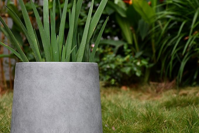 Kante 15.3" Dia Round Concrete Planter, Outdoor Indoor Large Plant Pots Containers with Drainage Hole and Rubber Plug for Home Garden Patio, Natural Concrete Kante