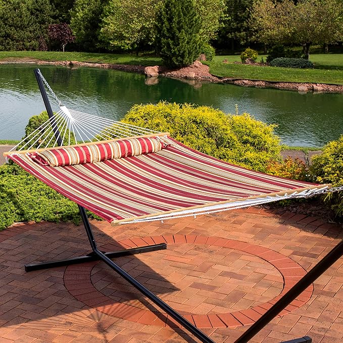 Sunnydaze Quilted Outdoor Hammock with Spreader Bars - Heavy-Duty 450-Pound Capacity Double Hammock for Outside - Red Stripe SunnydazeDecor