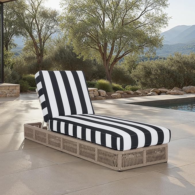 SAFAVIEH Outdoor Patio Furniture Collection - Gillian Heather Tan Rope Daybed, Navy Stripe Cushion, Coastal Sunlounger, Fully Assembled (PAT7527F) SAFAVIEH